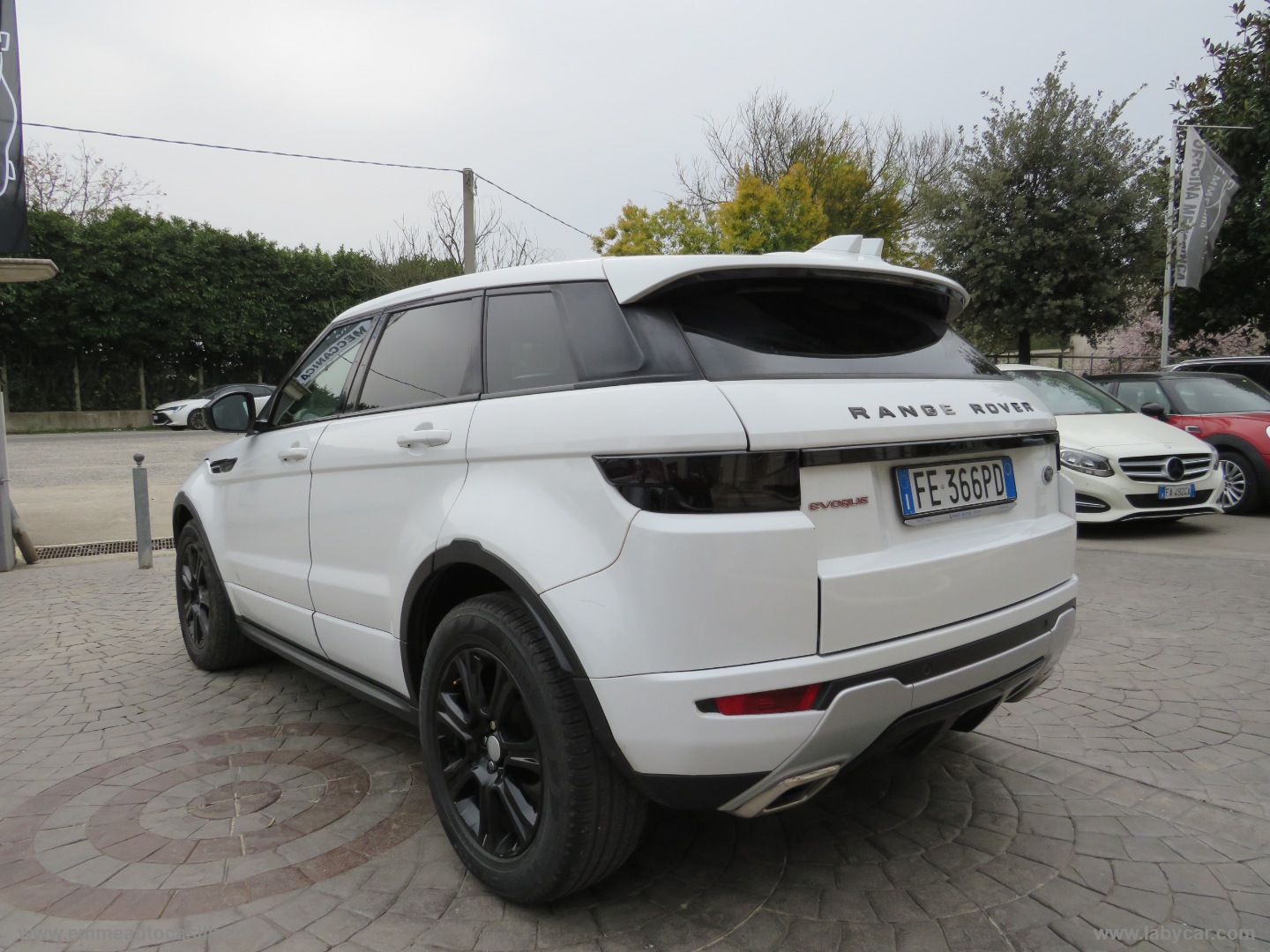 RR Evoque 2.0 TD4 180CV 5p. HSE Dynamic - immagine 5