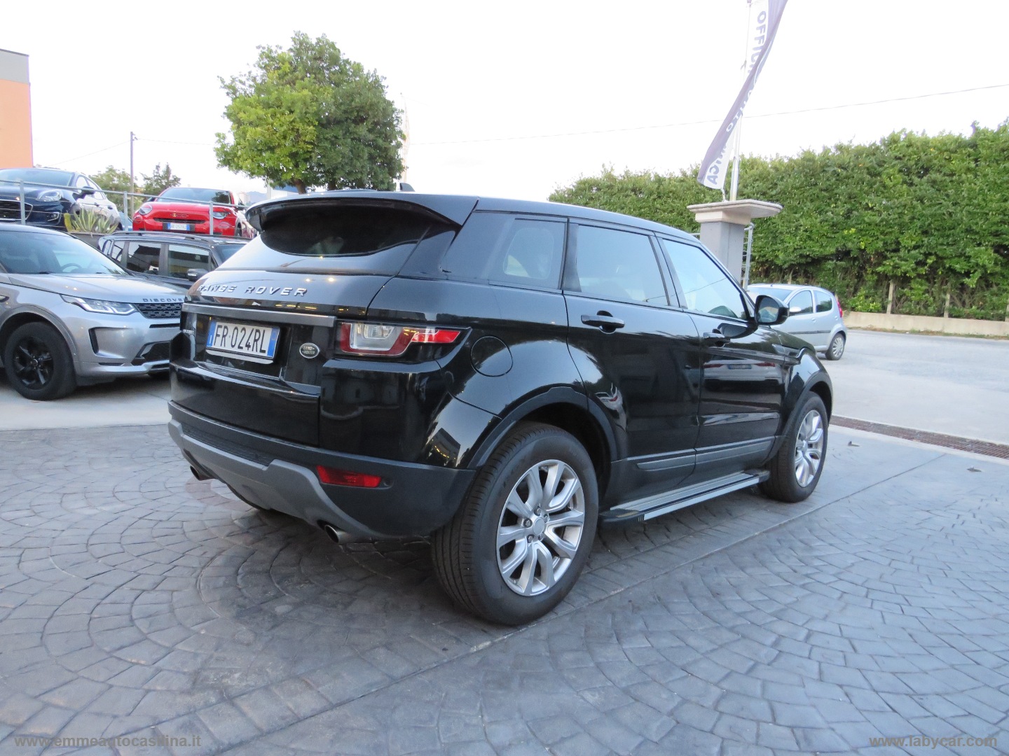 RR Evoque 2.0 TD4 150 CV 5p. SE Dynamic - immagine 5