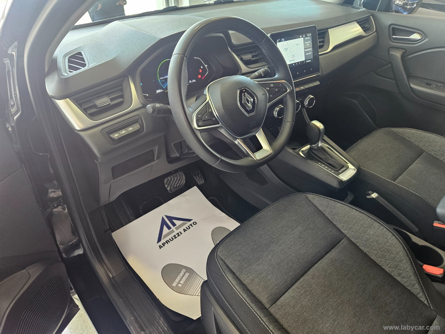 Captur Hybrid E-Tech 145 CV Business AUT. - immagine 5