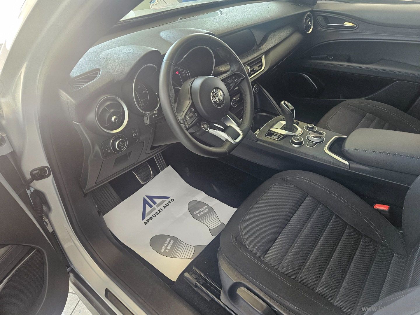 Stelvio 2.2 T.d. 190 CV AT8 Q4 Sup. Bus. - immagine 5