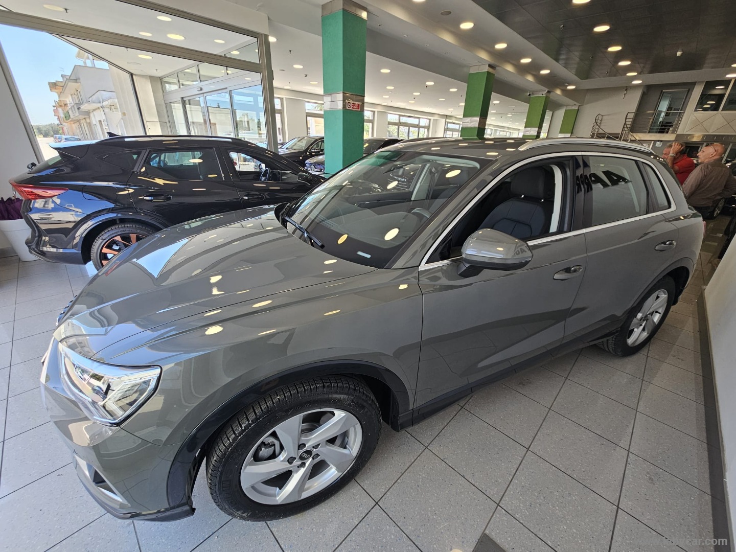 Q3 40 TDI quattro S tr. Business Adv. - immagine 5