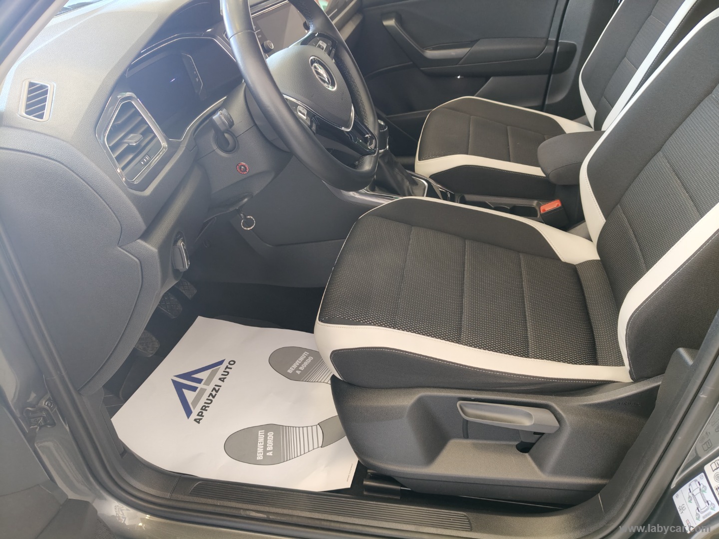 T-Roc 2.0 TDI SCR Style - immagine 5