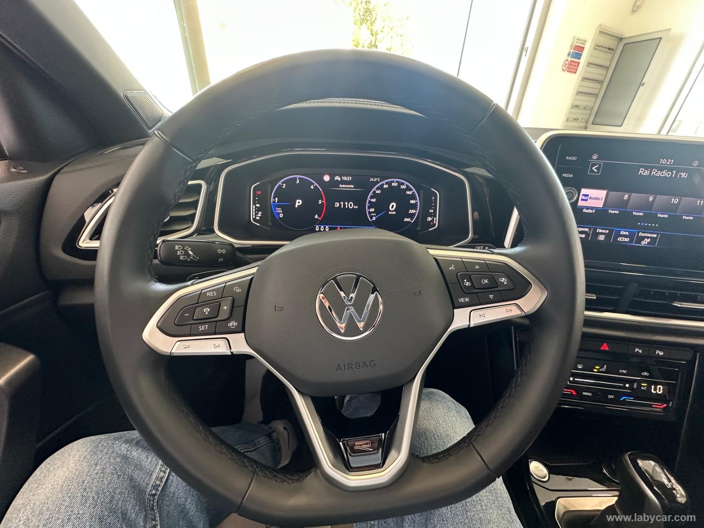T-Roc 2.0 TDI SCR 150 CV DSG R-Line Plus - immagine 5