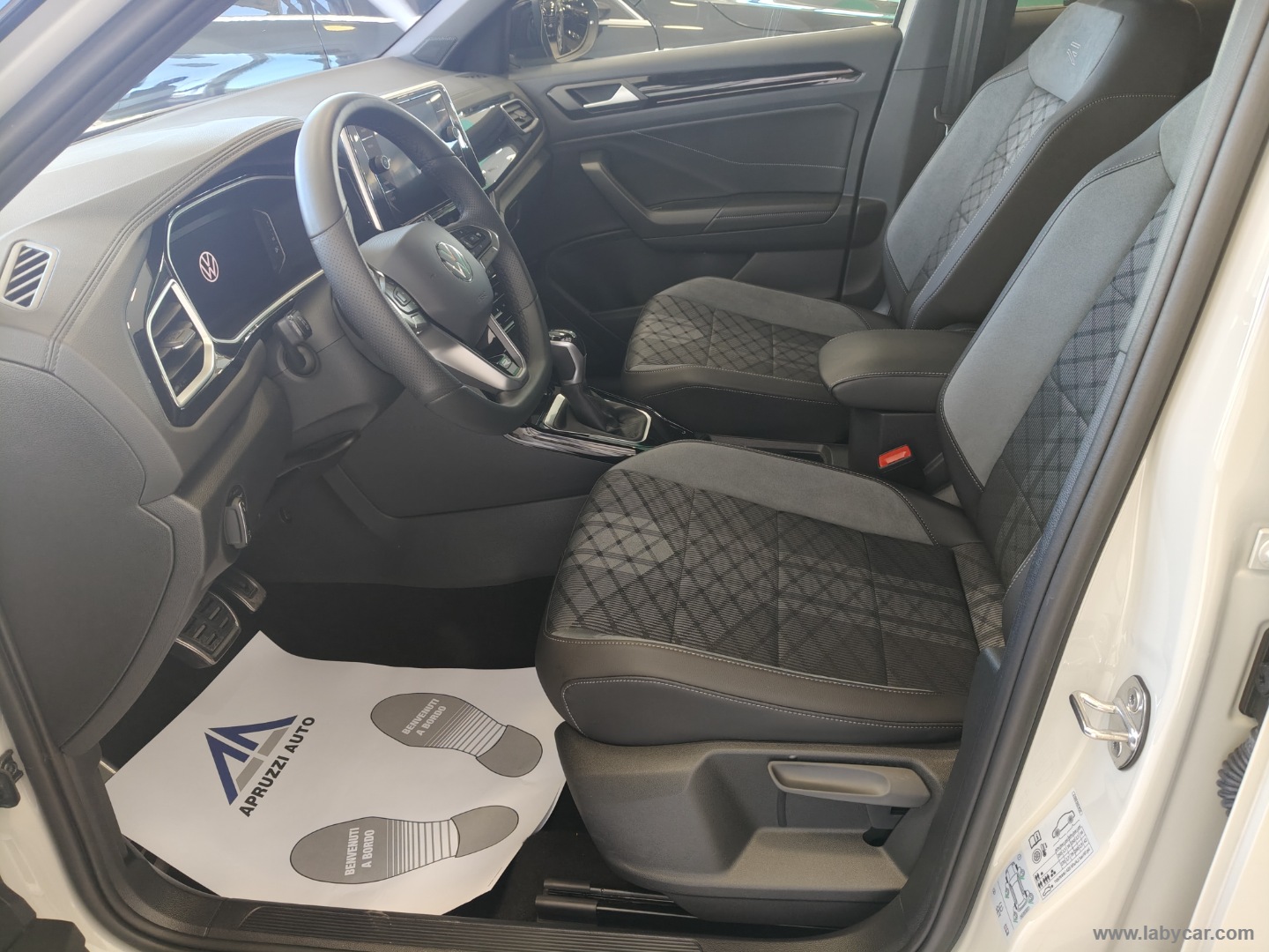 T-Roc 2.0 TDI SCR 150 CV DSG R-Line Plus - immagine 5