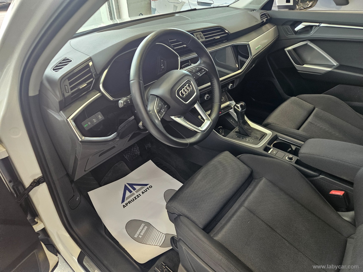 Q3 40 TDI quattro S tr. Business Adv. - immagine 5