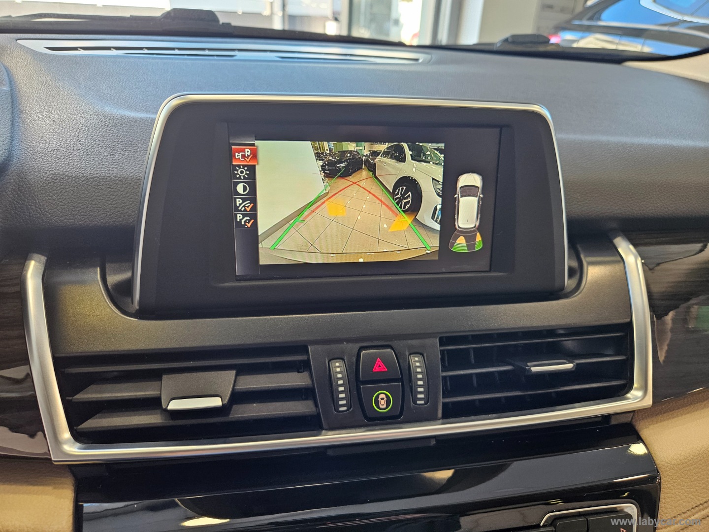 218 D ACTIVE TOURER LUXURY AUT. - immagine 5