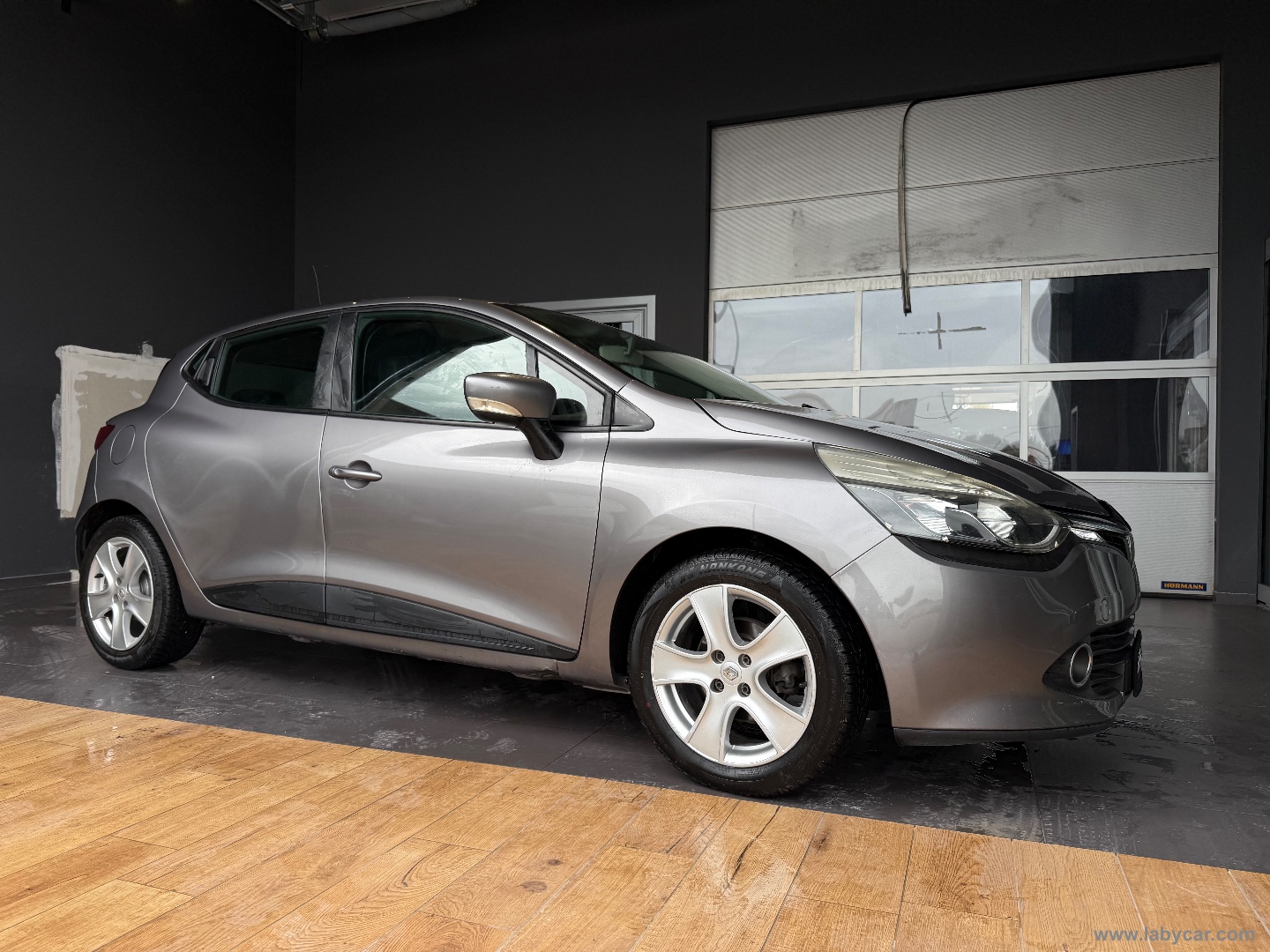 Clio 1.5 dCi 8V 75 CV 5p. Wave - immagine 5