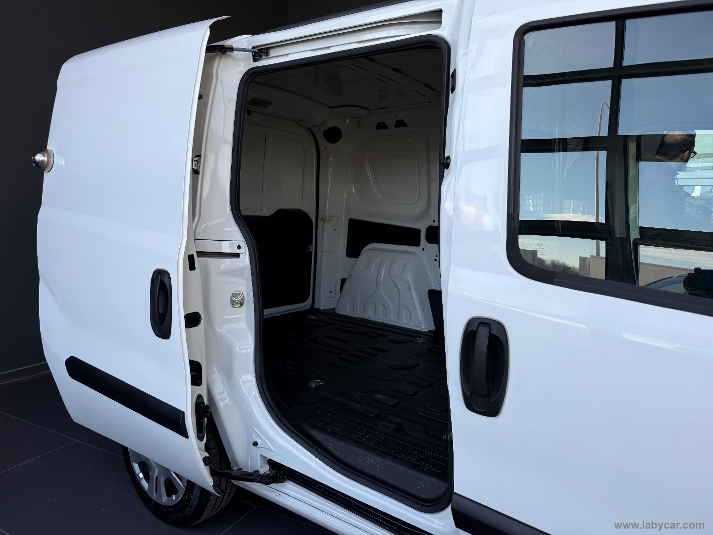 Doblò 1.3 MJT PC-TN Cargo Lam. SX E5+ - immagine 5