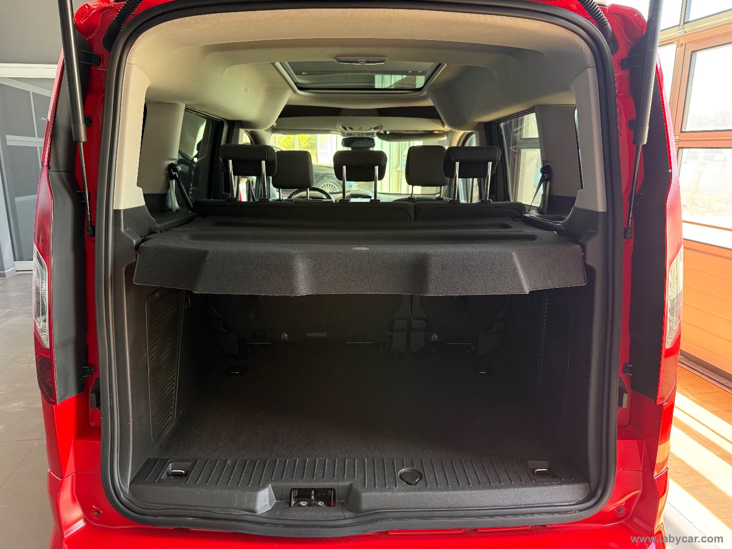 Tourneo Connect 1.5 TDCi 120 CV Plus - immagine 5