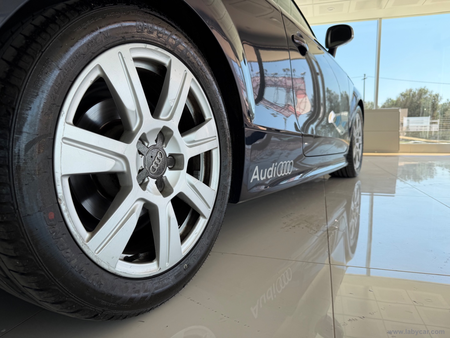 TT Coupé 2.0 TDI quattro - immagine 5