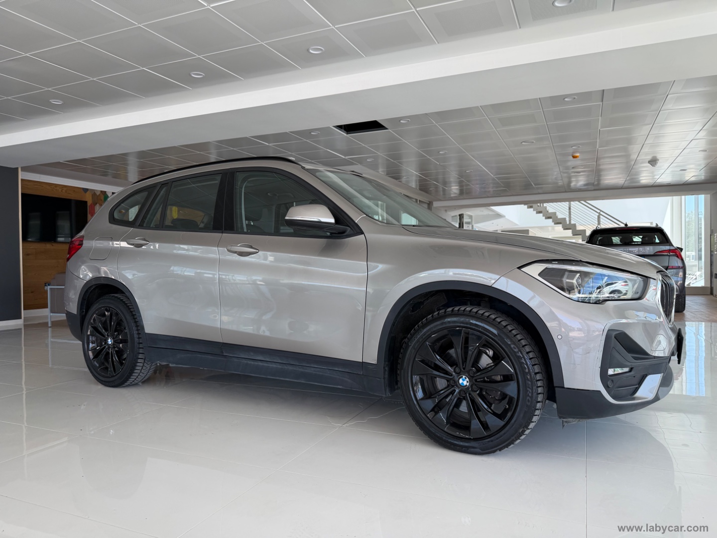 X1 xDrive18d xLine Plus - immagine 5