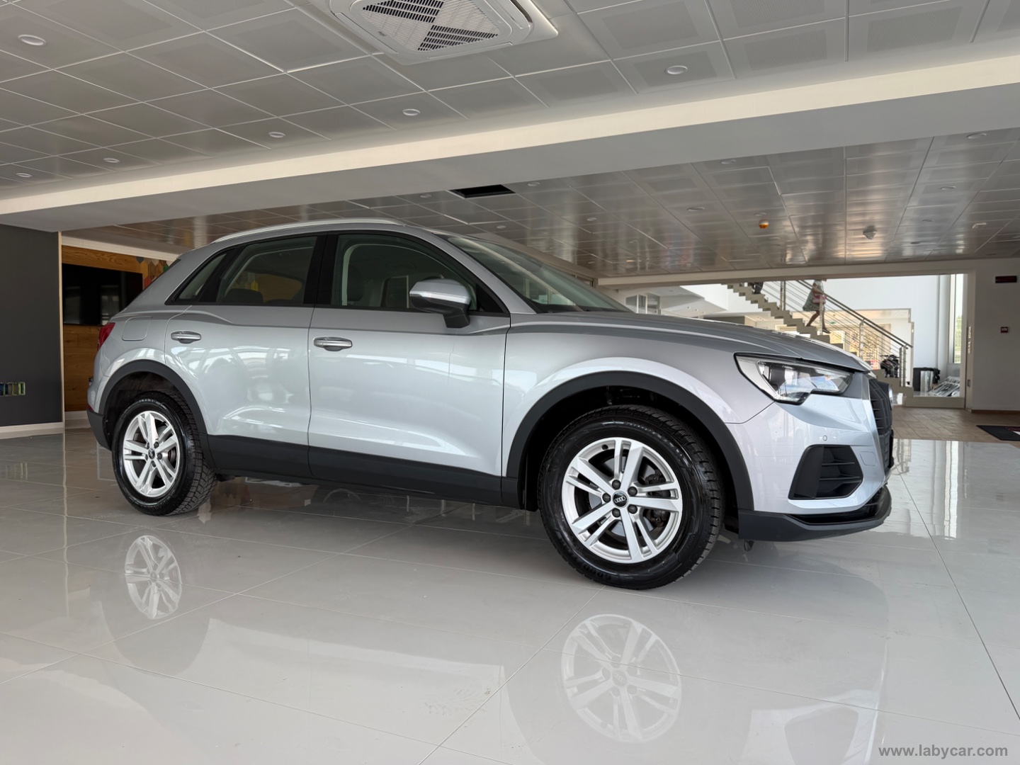 Q3 35 TDI S tronic Business - immagine 5