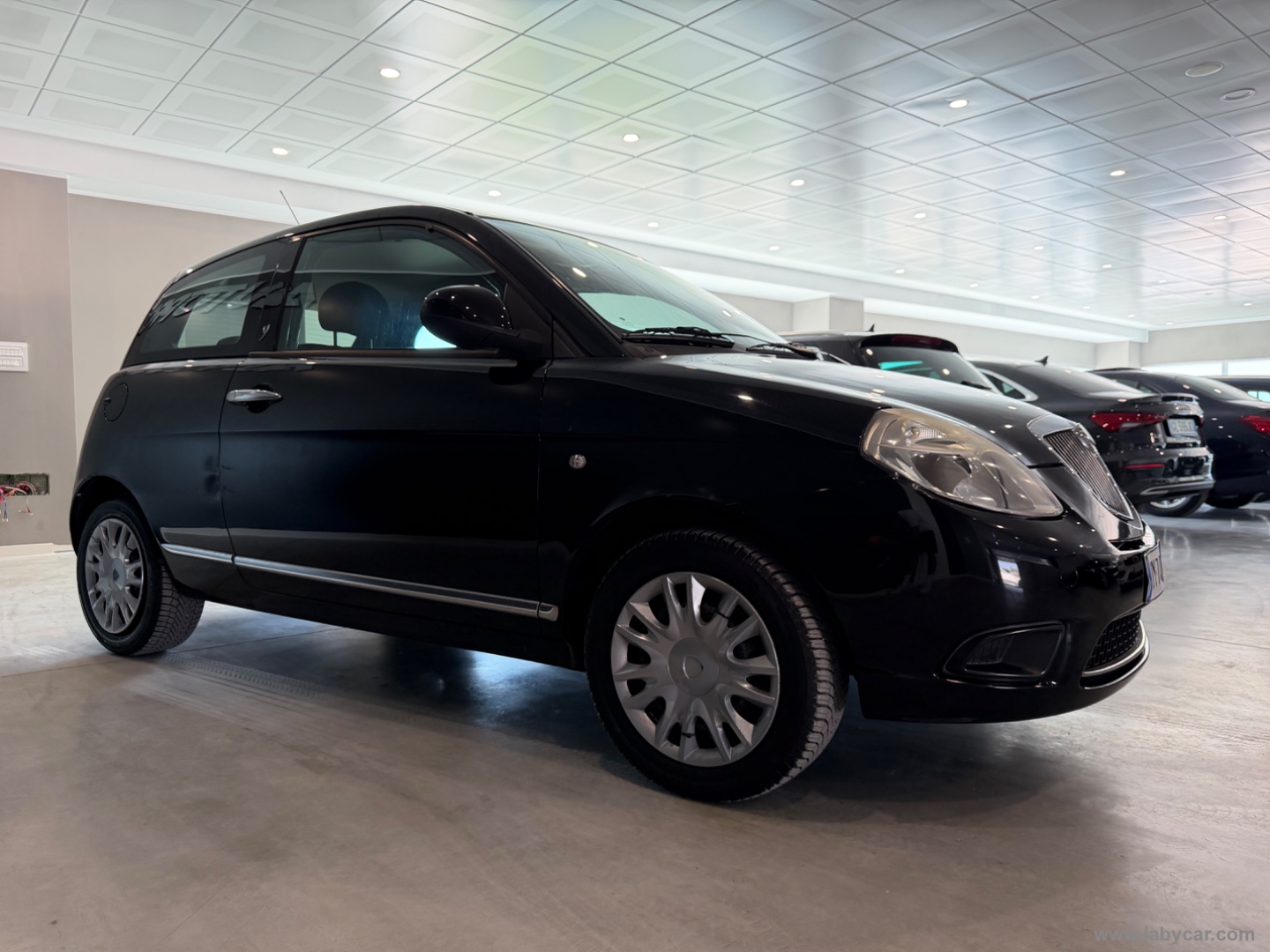 Ypsilon 1.2 Argento - immagine 5