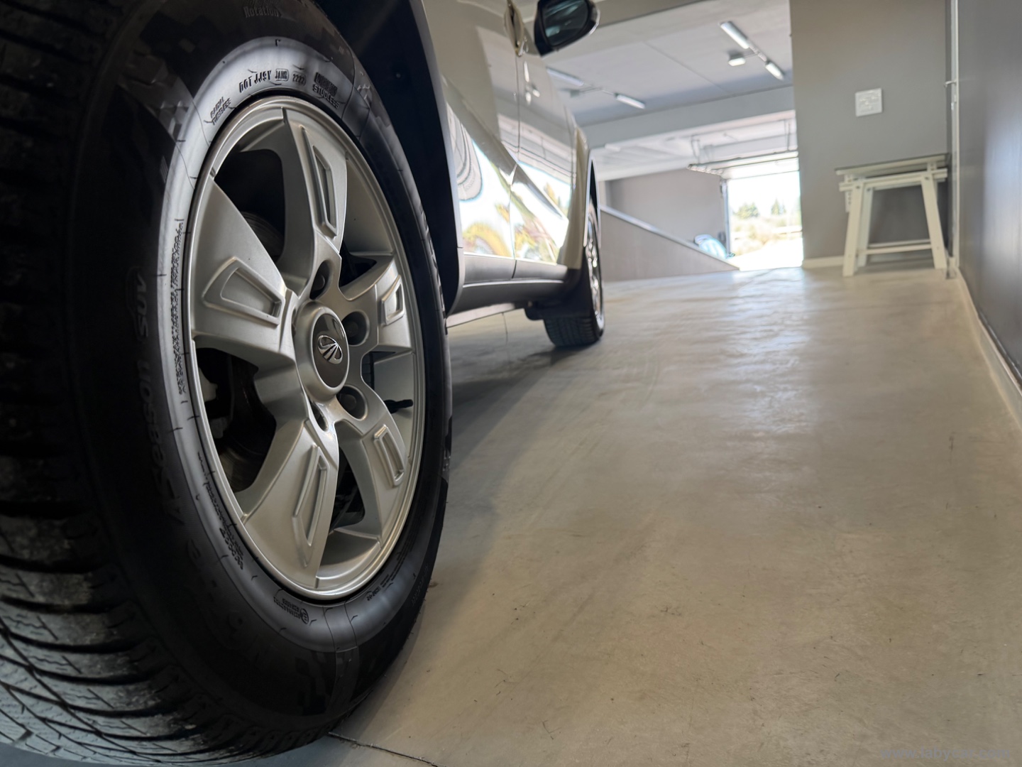 XUV500 2.2 16V FWD W6 - immagine 5
