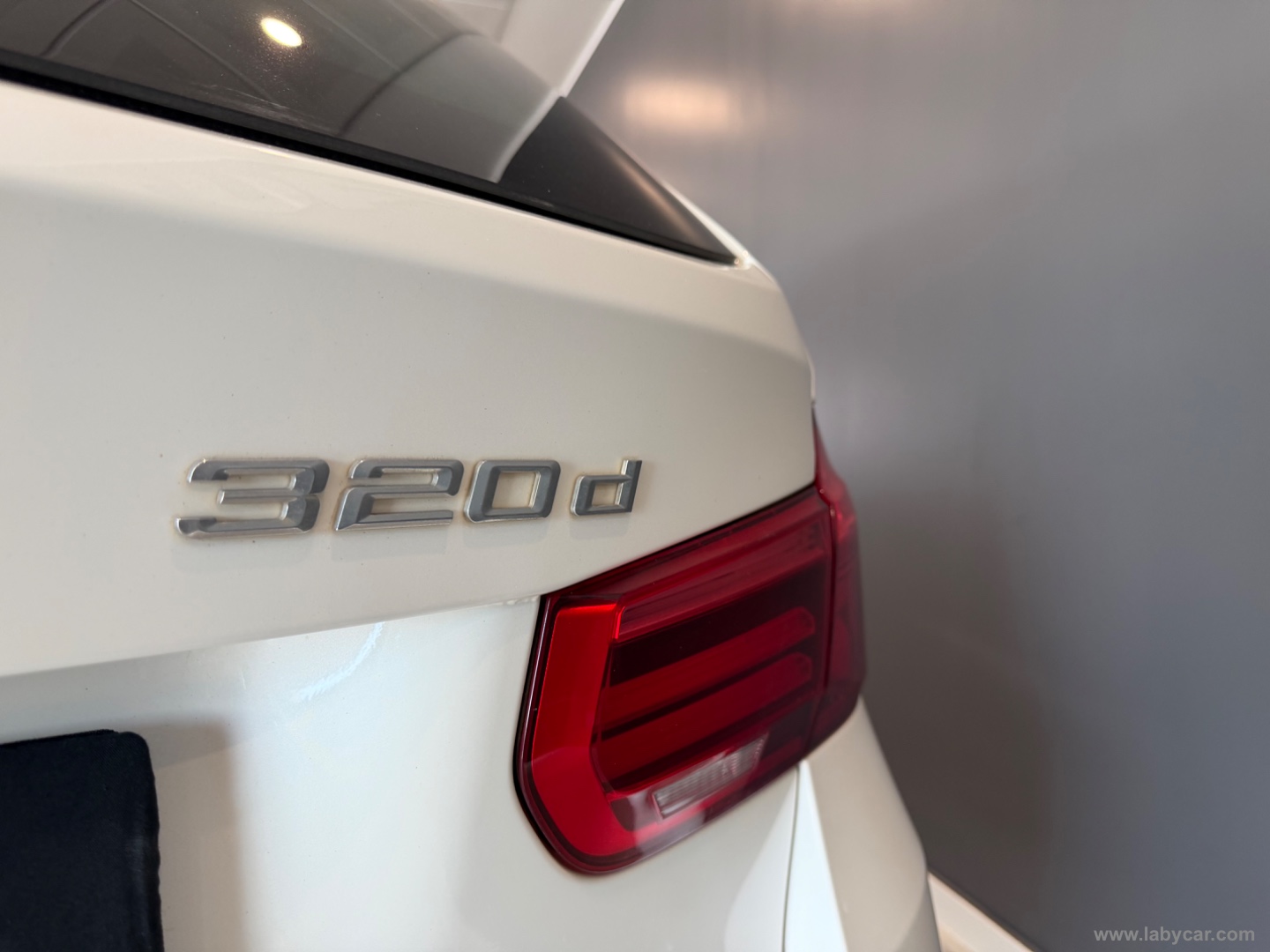 320d Efficient Dynamics Touring - immagine 5