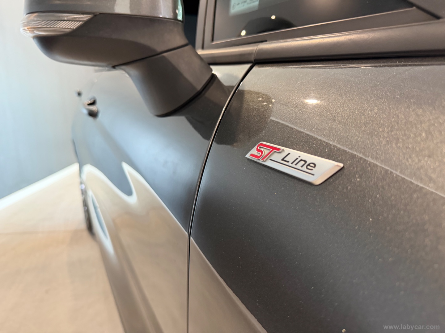 Fiesta 1.0 Ecoboost 100 CV 5p. ST-Line - immagine 5