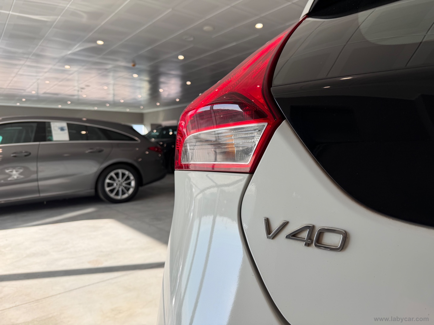 V40 D2 Business - immagine 5