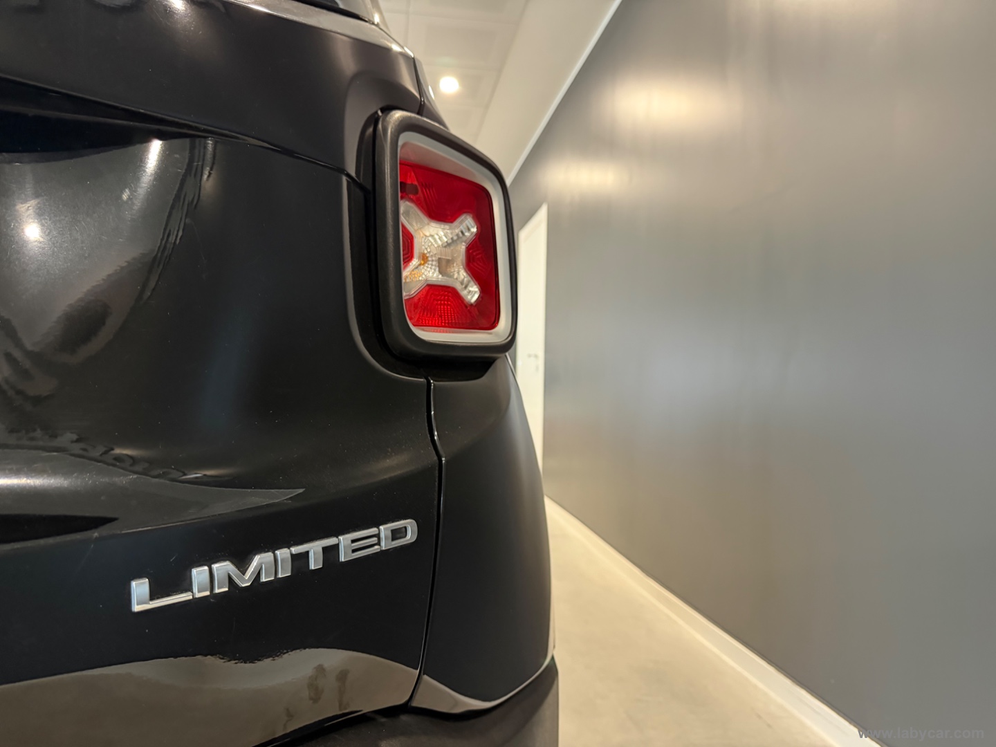 Renegade 1.6 Mjt 120CV Longitude - immagine 5