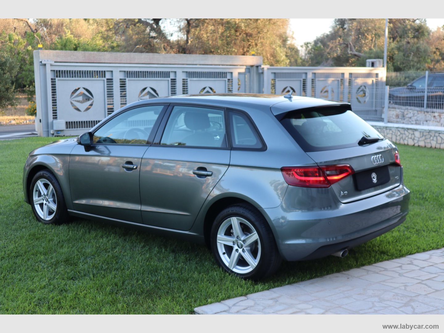 A3 1.6 TDI clean diesel Ambiente - immagine 5