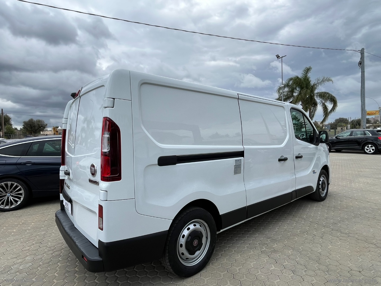 Talento 1.6TT MJT 125CV FURGONE COIBENTATO - immagine 5