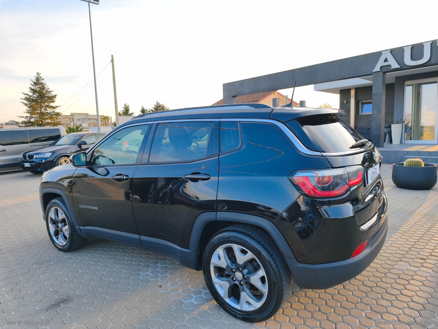 Compass 1.6 Mjt II 2WD Limited - immagine 5