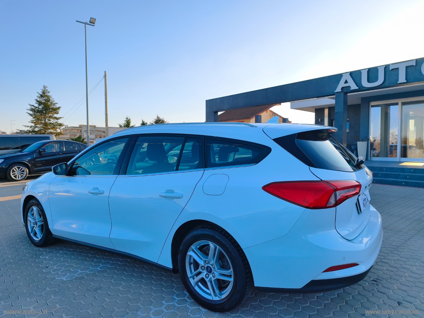 Focus 1.5 EcoBlue 120CV SW Business - immagine 5