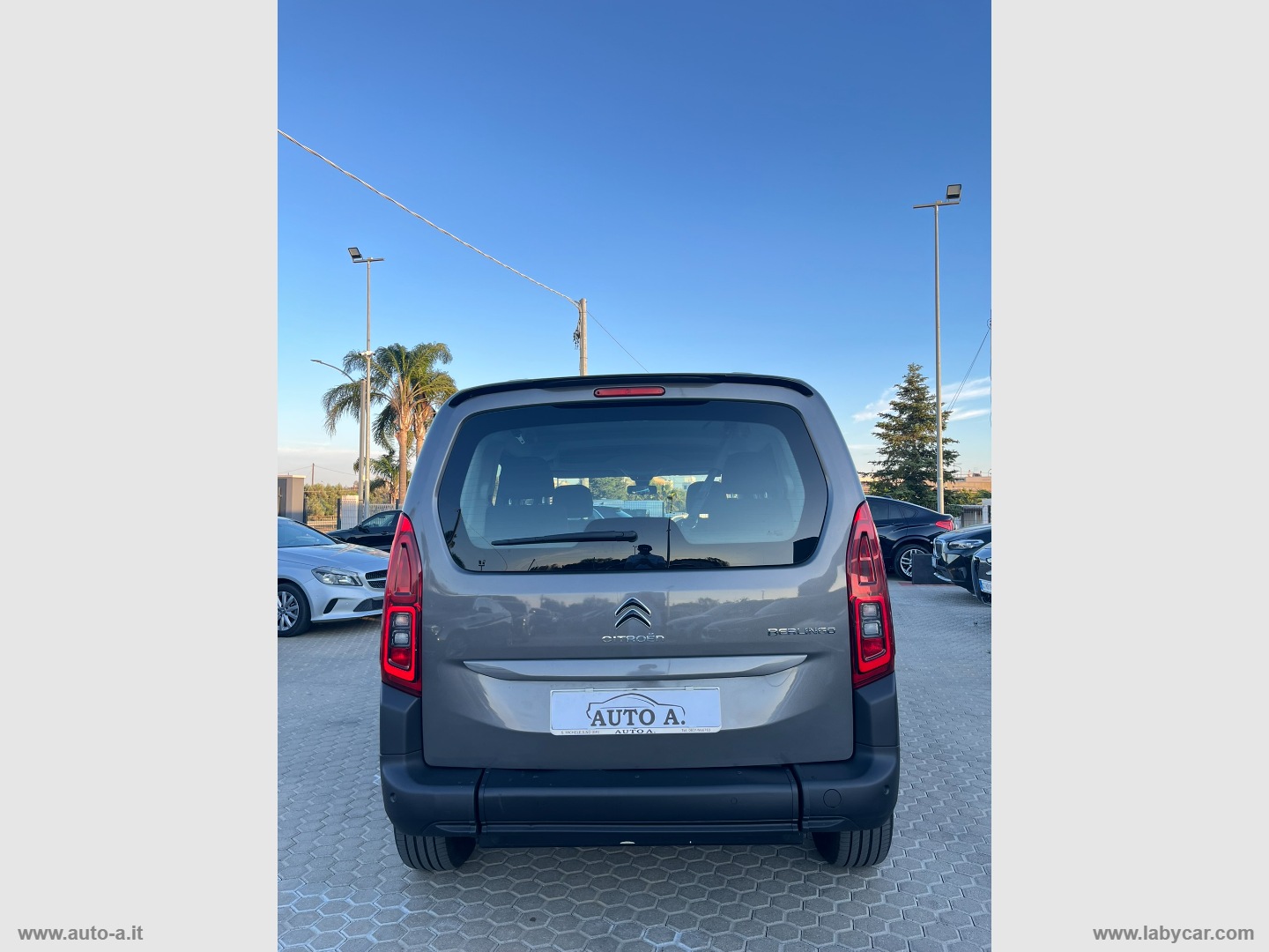 Berlingo BlueHDi 100 S&S SHINE TRASPORTO DISABILI - immagine 5