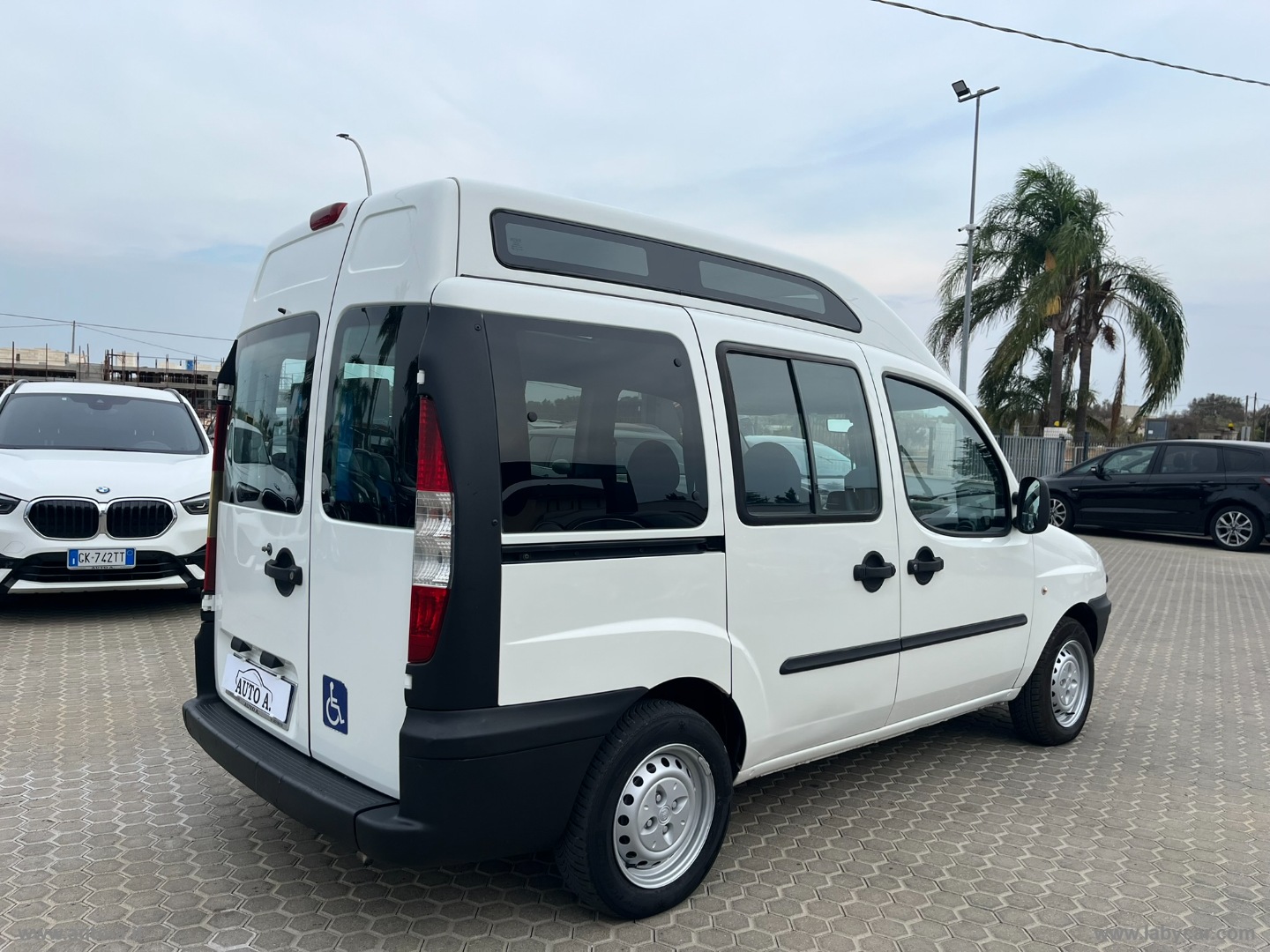 Doblò 1.3 MJT Dynamic TRASPORTO DISABILI - immagine 5