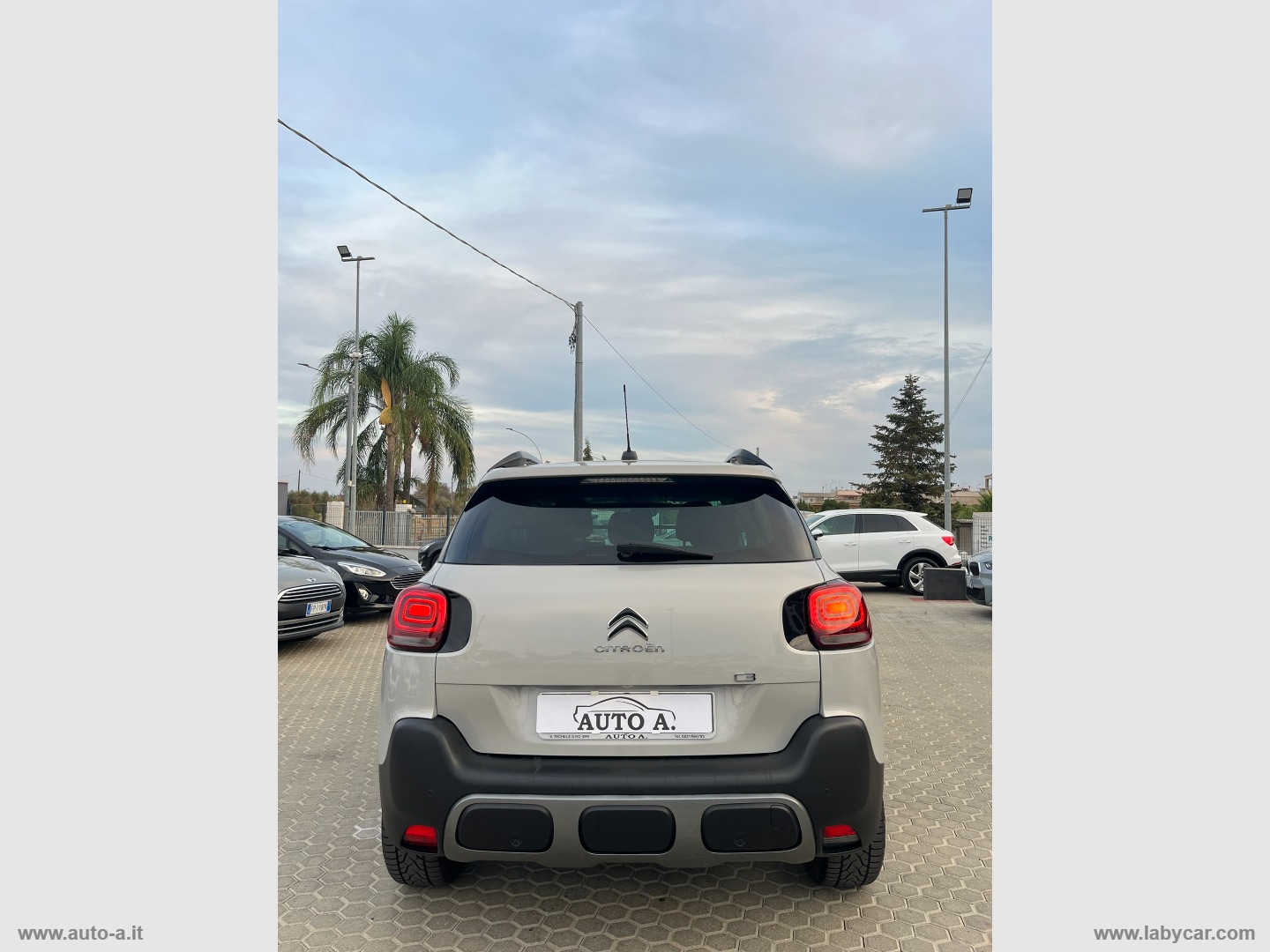 C3 Aircross BlueHDi 100 Shine - immagine 5
