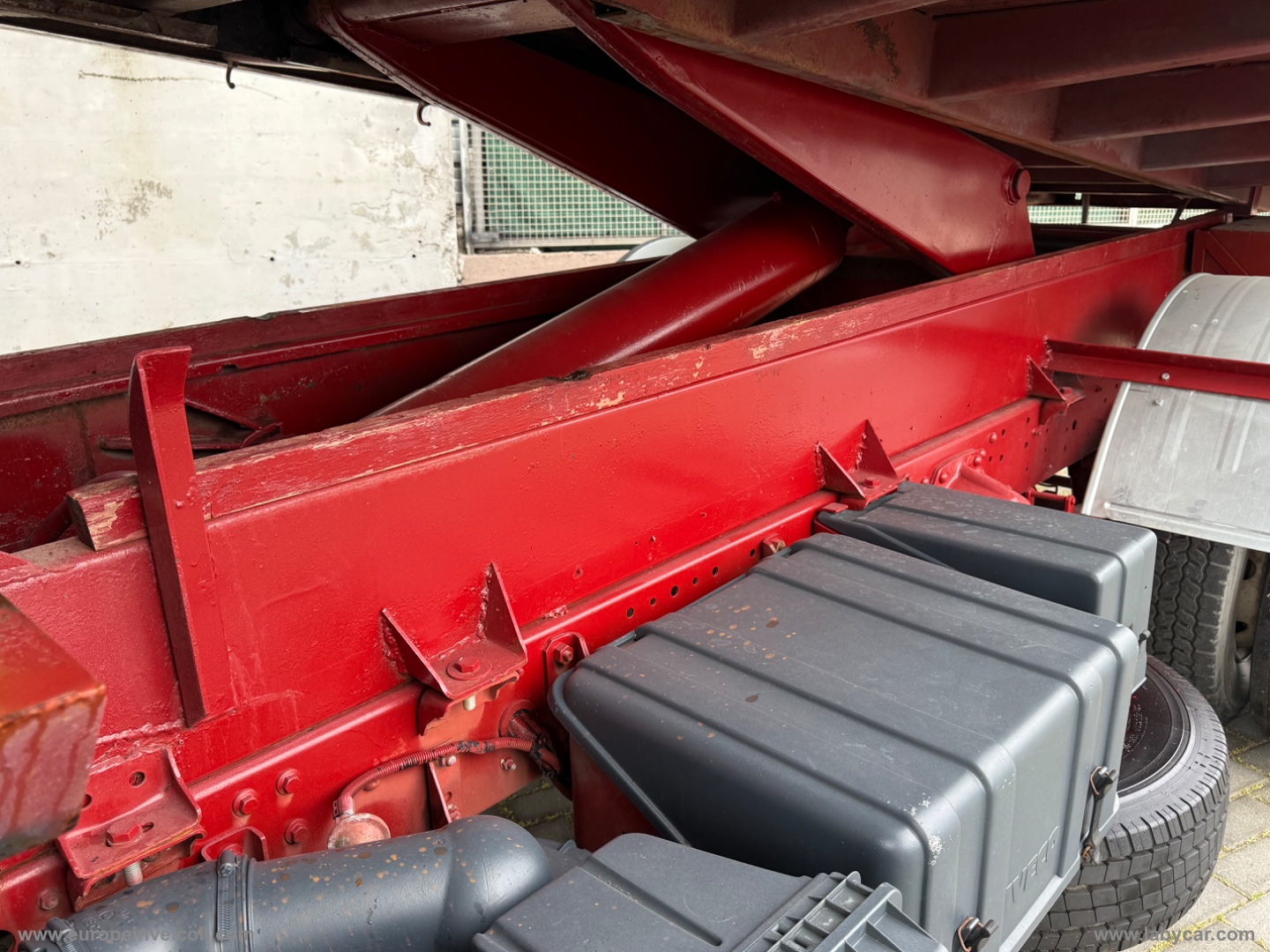 EUROCARGO 100E15 RIBALTABILE RIB A CARRELLO - immagine 5