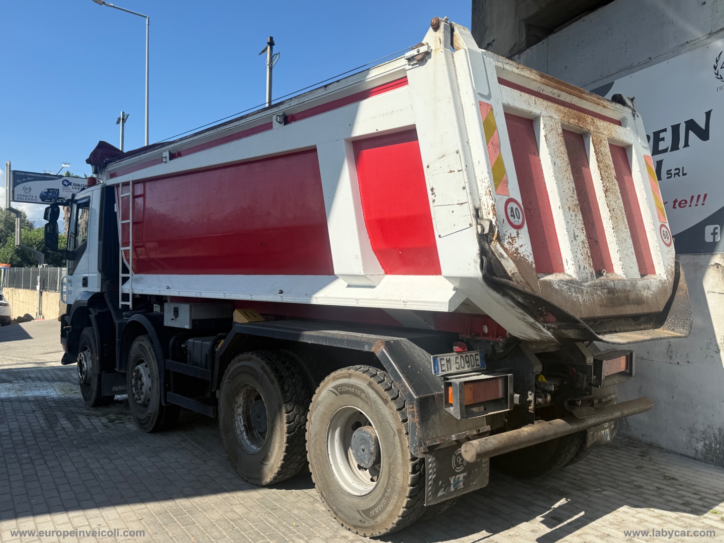 STRALIS 410 - 4 ASSI RIBALTABILE VASCA - immagine 5