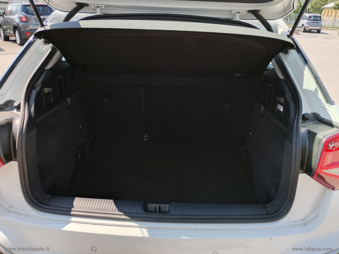 Q2 35 TFSI 150CV S tronic Business Advanced - immagine 5