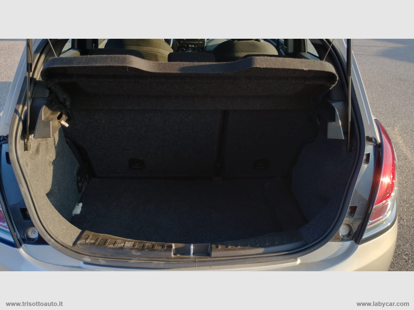 Ypsilon 1.2 69 CV 5p. - immagine 5