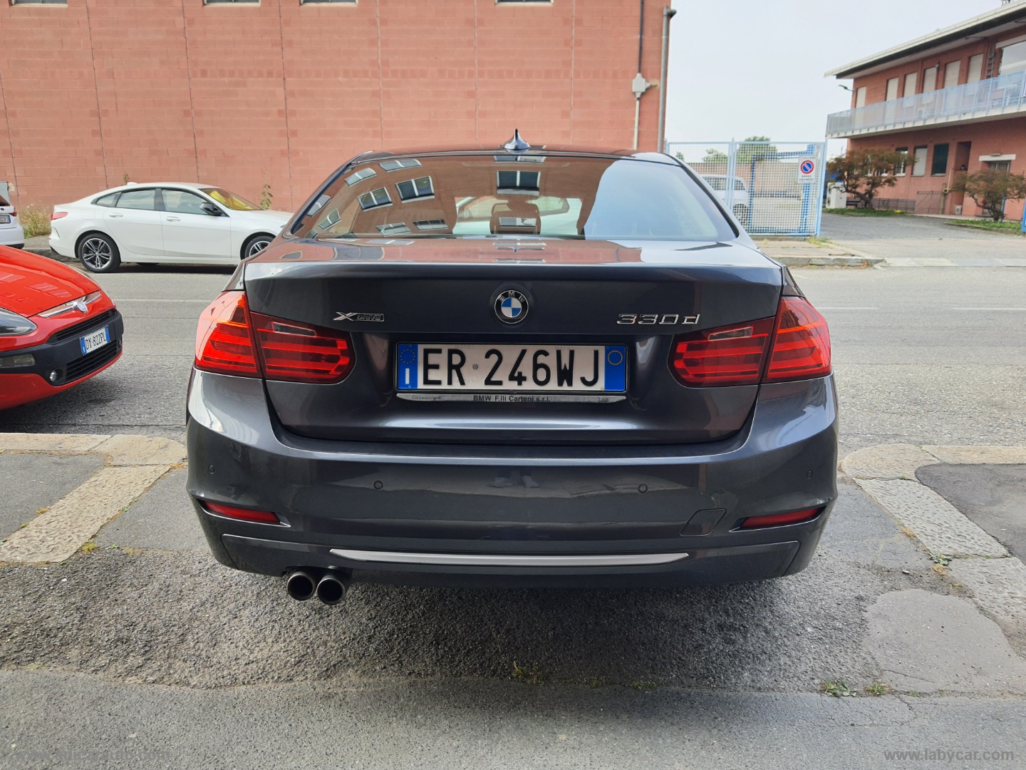 330dA xDrive Modern - immagine 5
