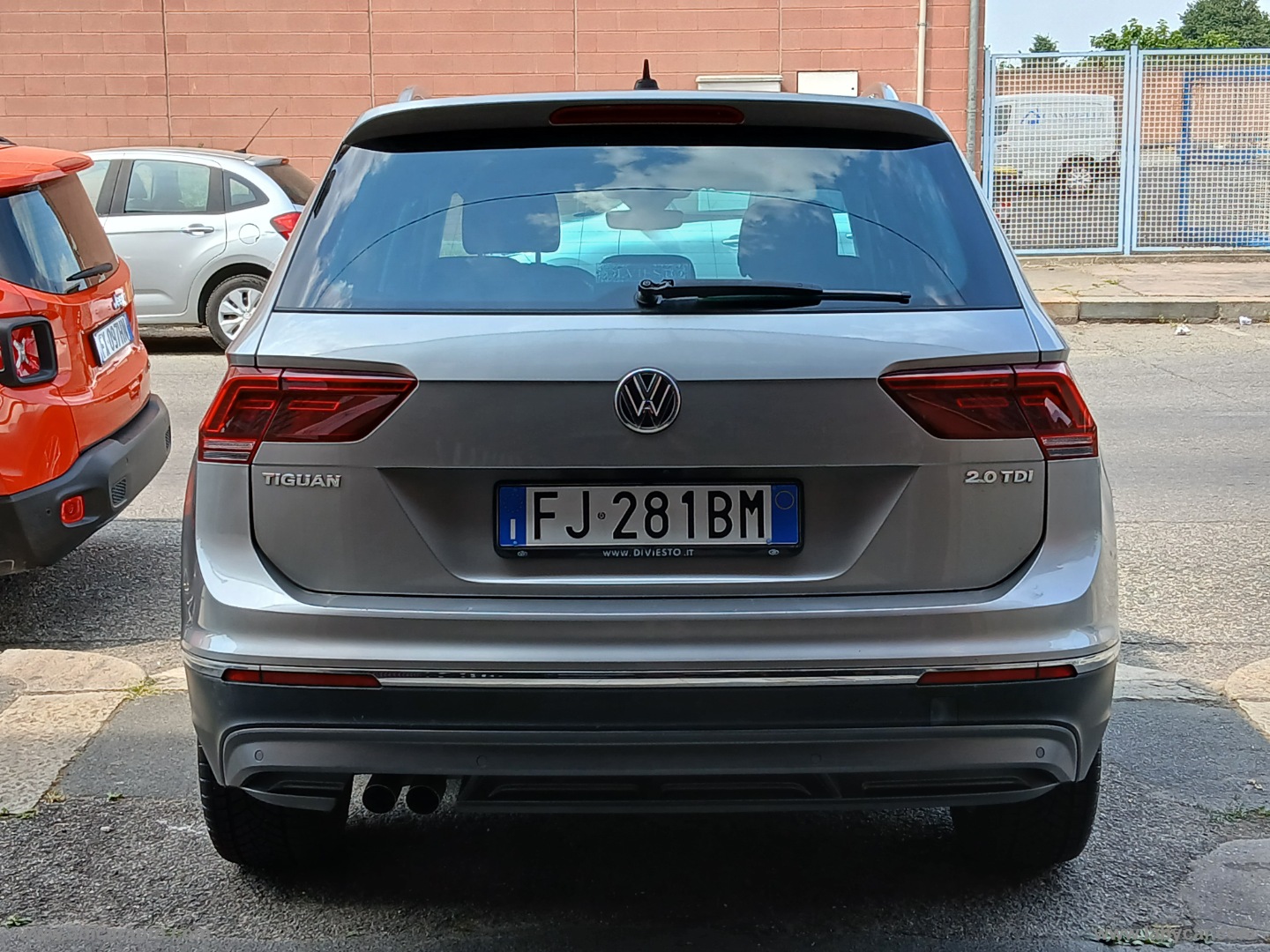 Tiguan 2.0 TDI DSG Executive BMT - immagine 5