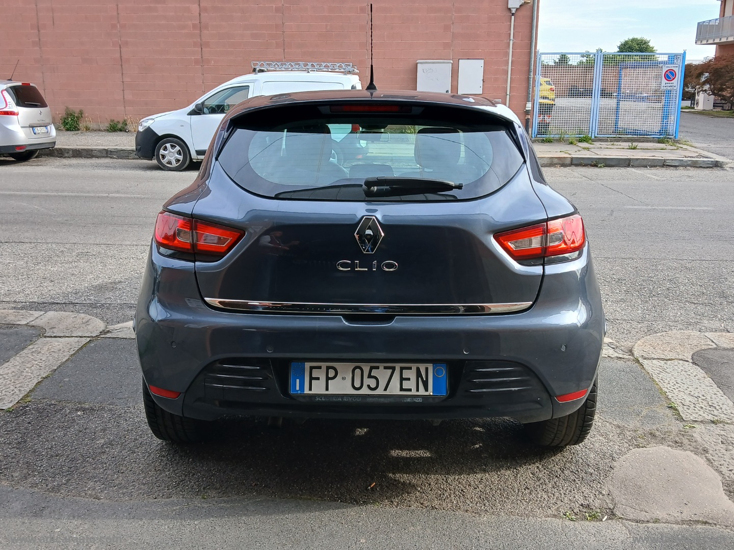Clio TCe 12V 90 GPL S&S 5p. Energy Duel - immagine 5