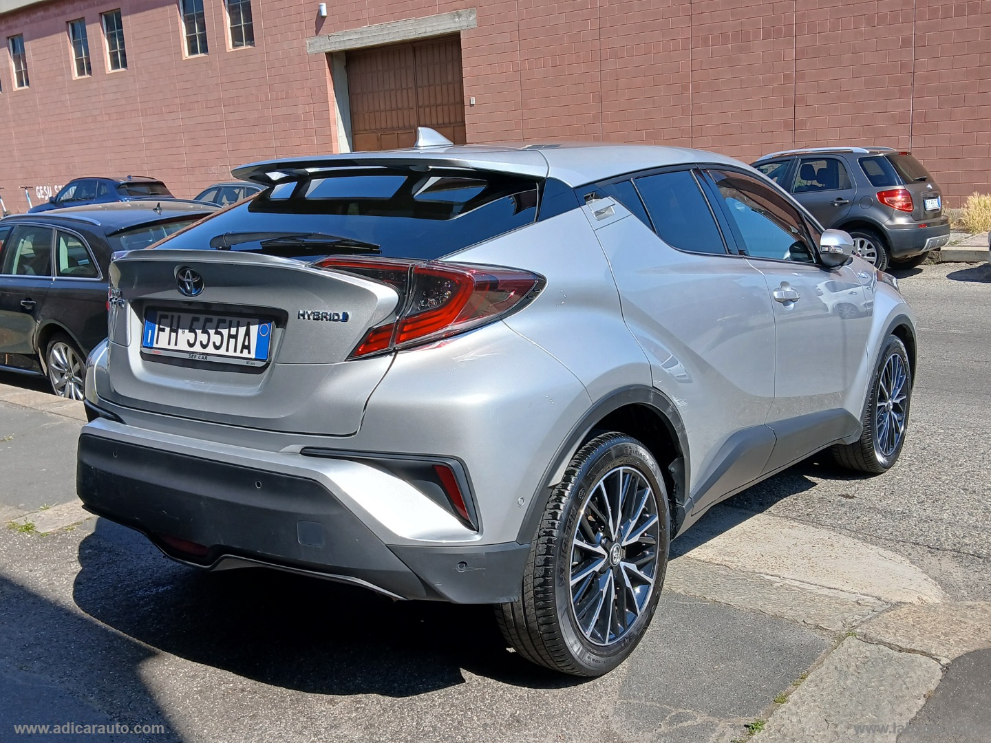 C-HR 1.8 Hybrid E-CVT Lounge - immagine 5