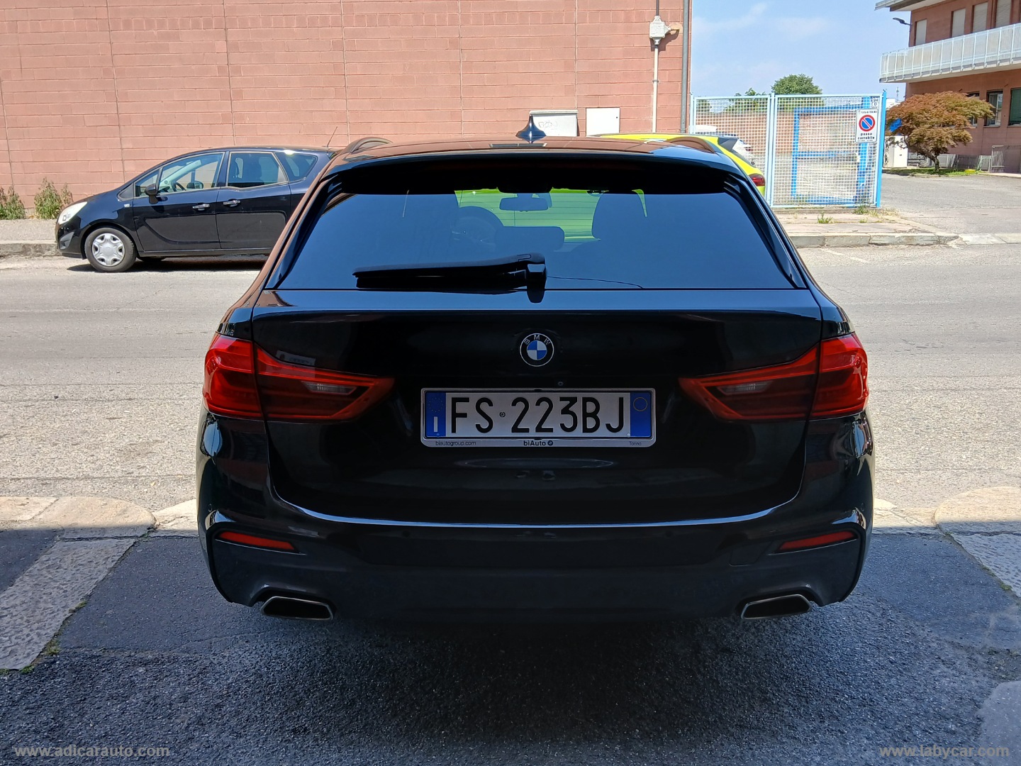 525d Touring Msport - immagine 5