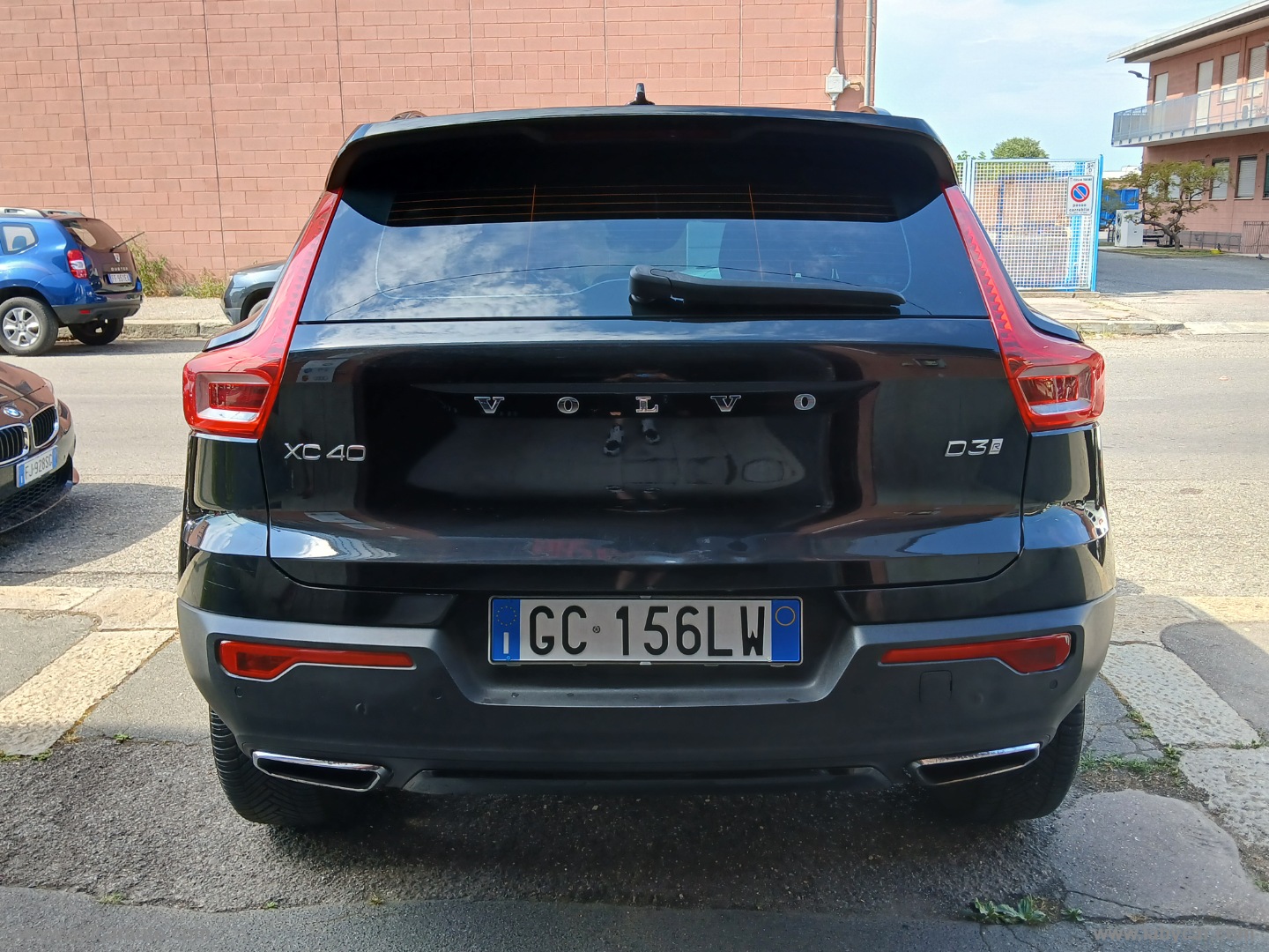 XC40 D3 AWD Geartronic R-design - immagine 5