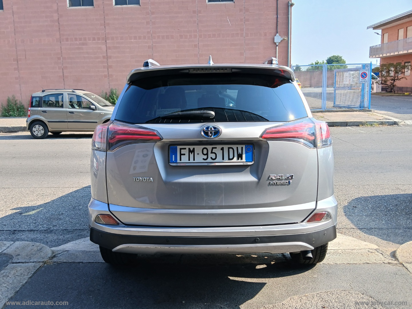 RAV4 2.5 Hybrid 2WD Lounge - immagine 5