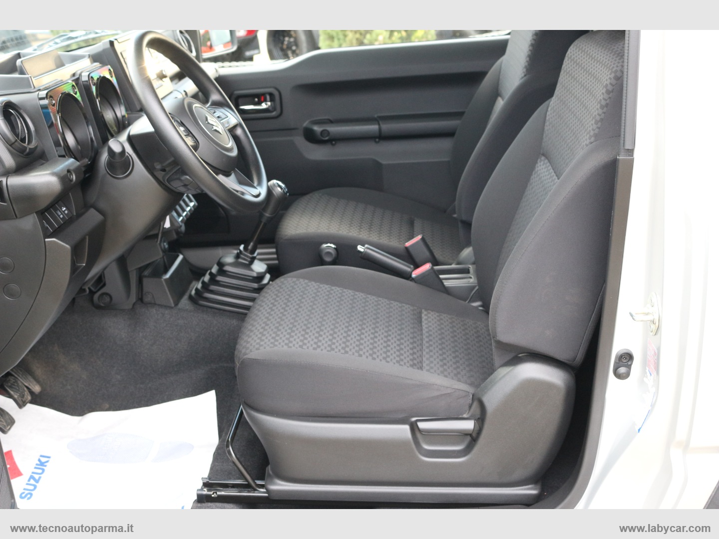 Jimny 1.5 5MT PRO - immagine 5