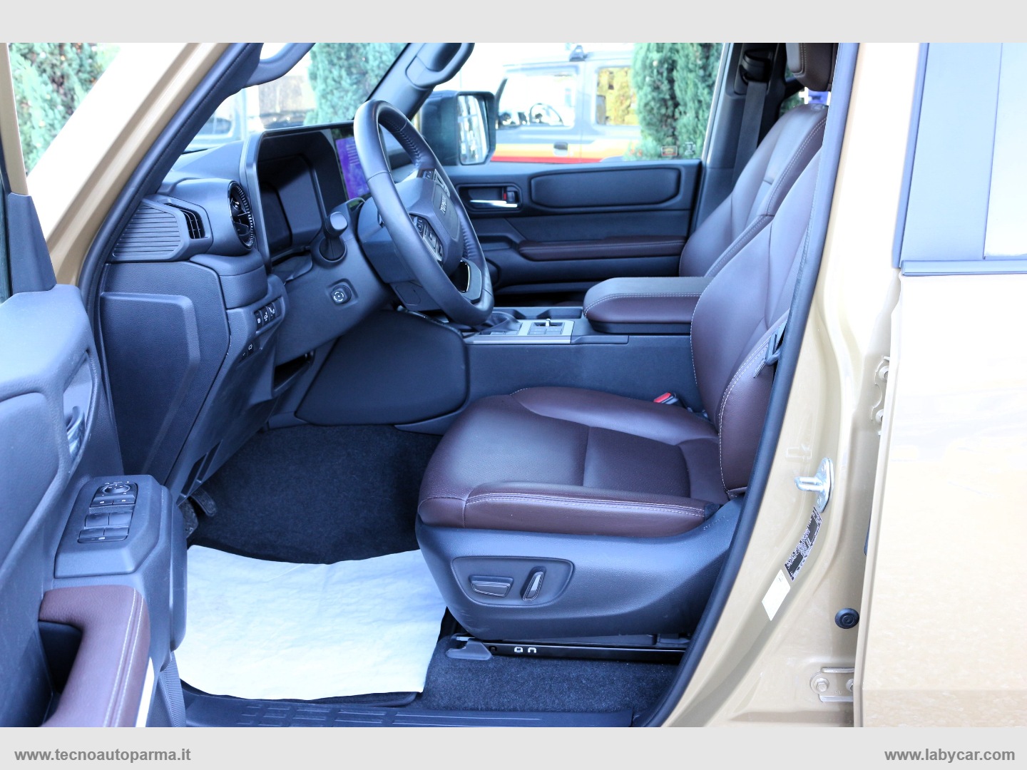 Land Cruiser 2.8 D4D A/T AWD Adventure - immagine 5