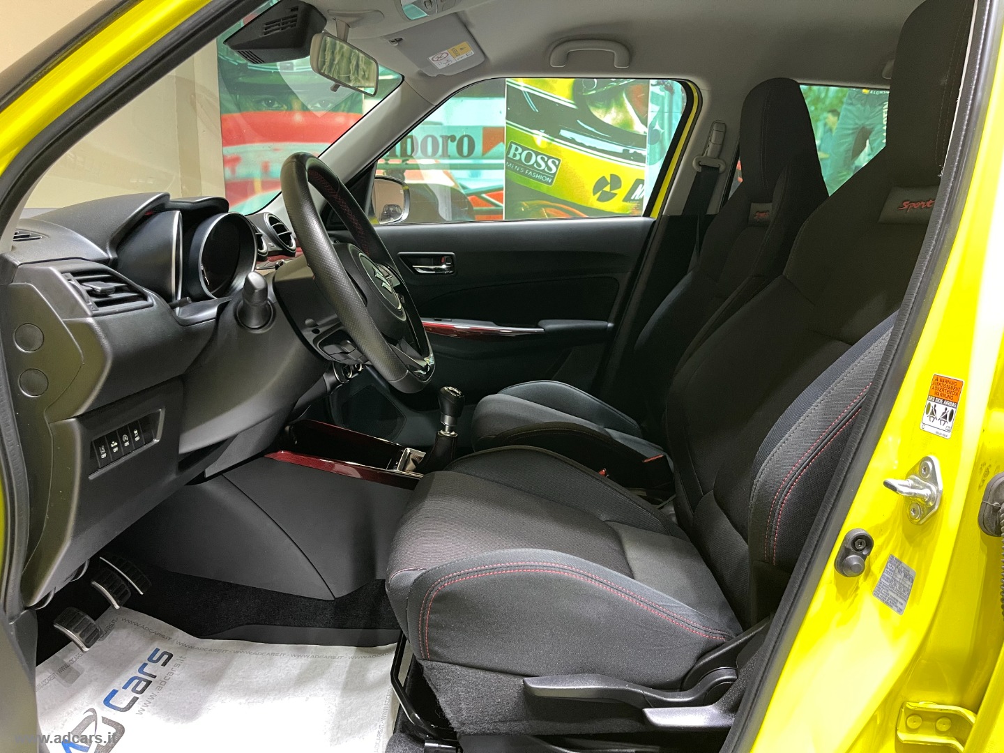 Swift Sport 1.4 Boosterjet *BOOK SERVICE SUZUKI* - immagine 5