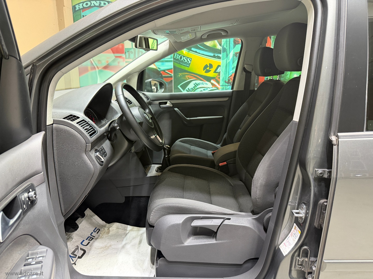 Touran Business 1.6 TDI Comfortline BMT *7 POSTI* - immagine 5