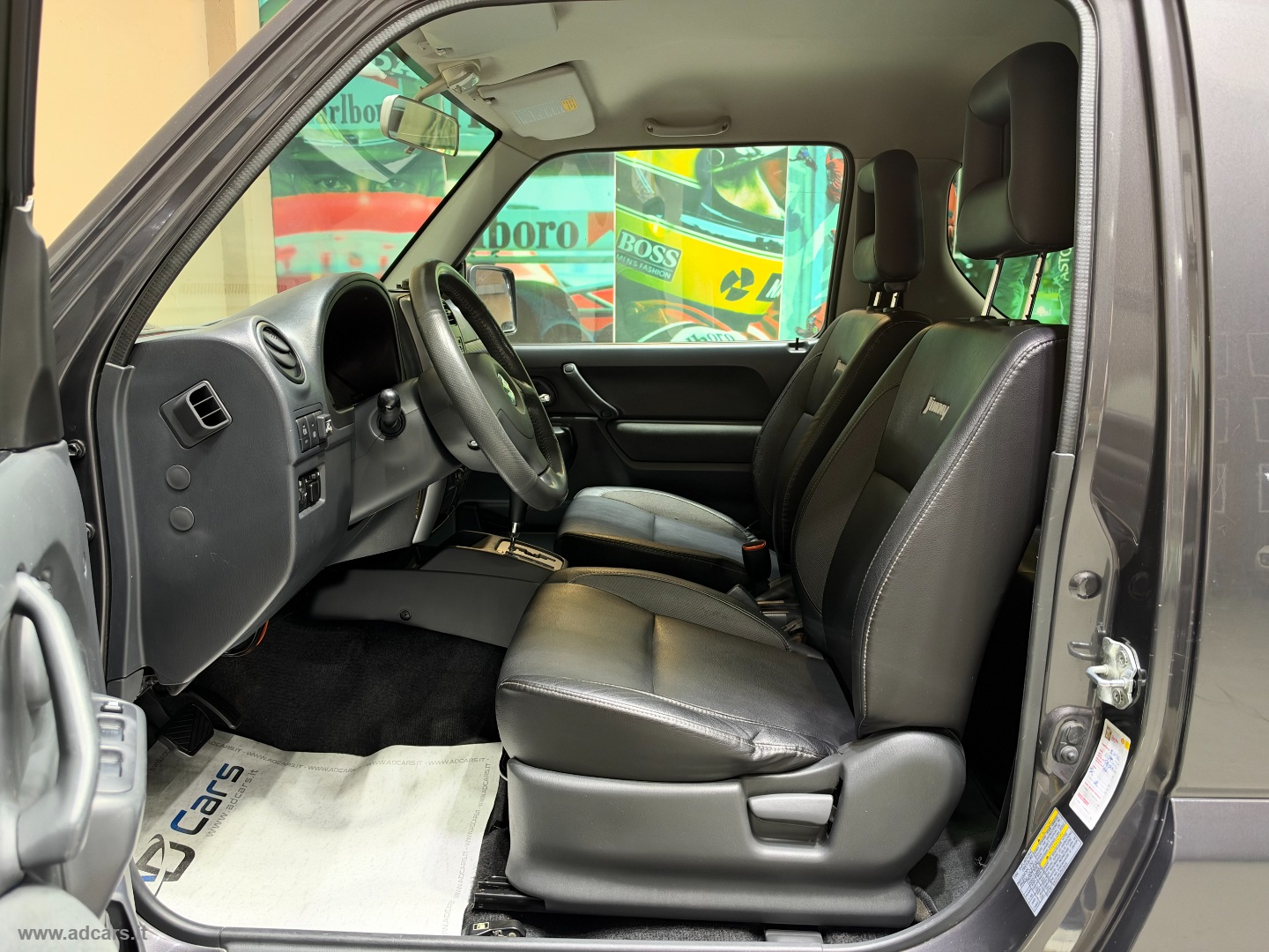 Jimny 1.3 4WD A/T Evolution *GPL*CAMBIO AUT.*SENSORI* - immagine 5