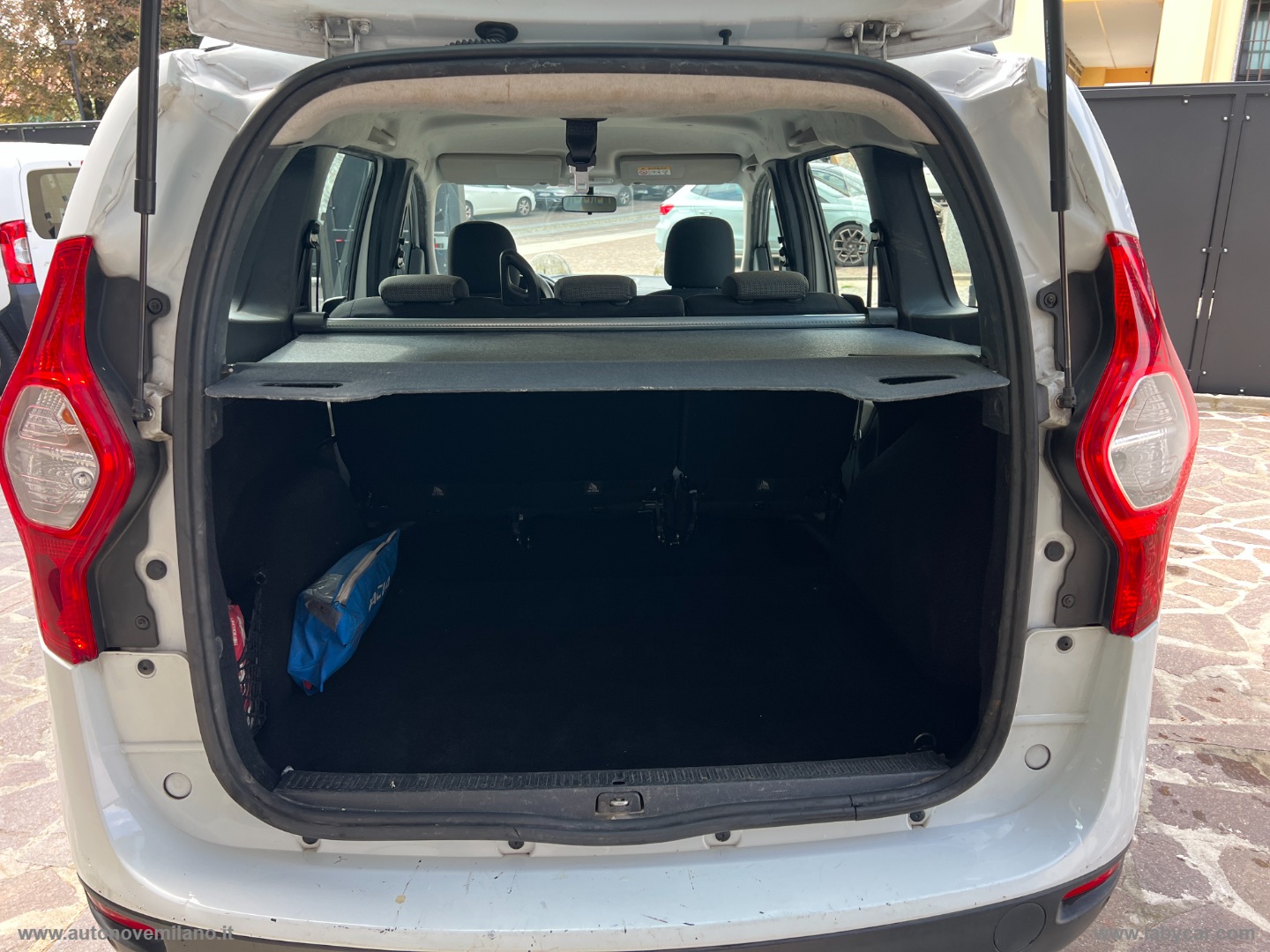 Lodgy 1.6 8V 85 CV 5 posti Lauréate BENZINA PREZZO REALE - immagine 5