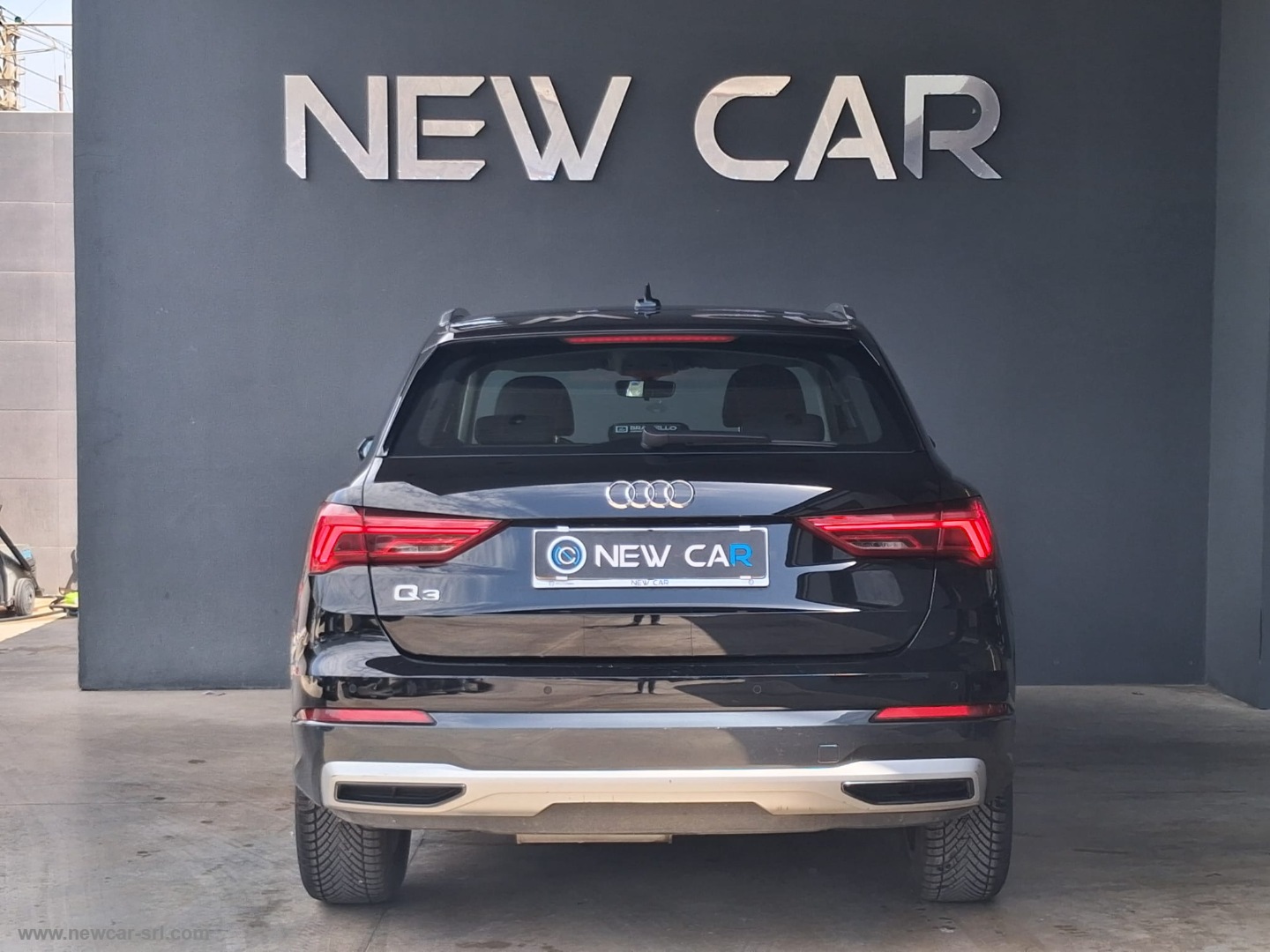 Q3 SPB 35 TDI S tronic Identity Black - immagine 5
