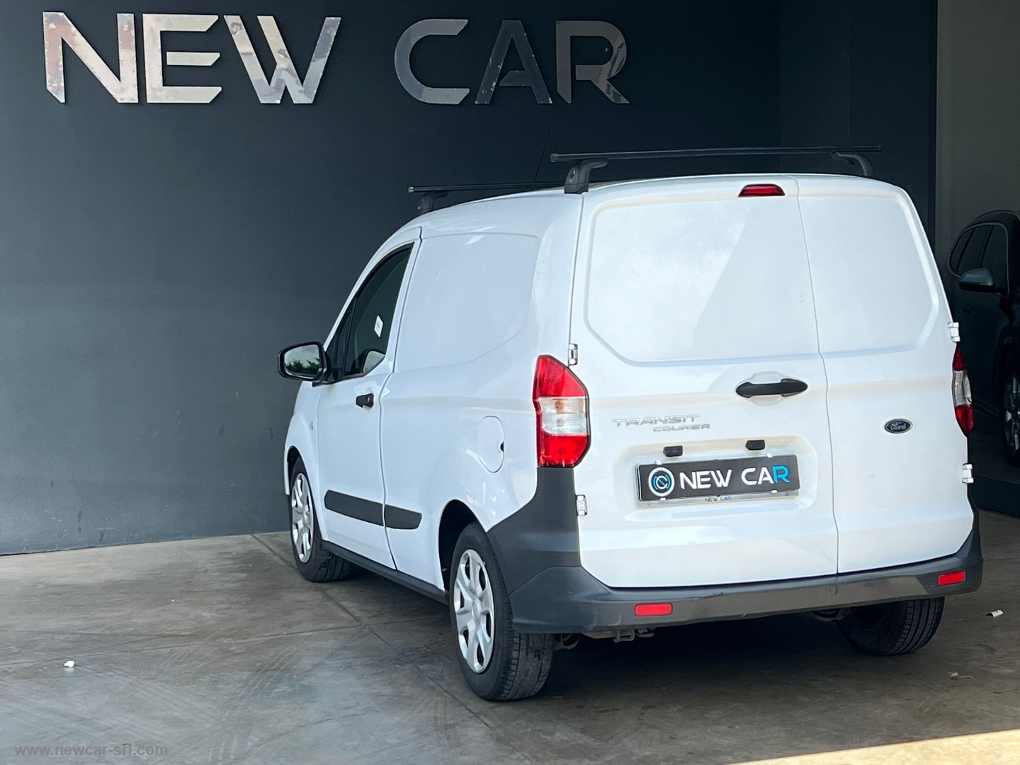 Transit Courier 1.5 TDCi 75CV Van Trend - immagine 5