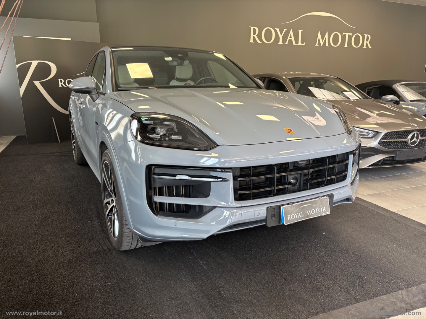 Cayenne Coup? 3.0 V6 E-Hybrid - immagine 5