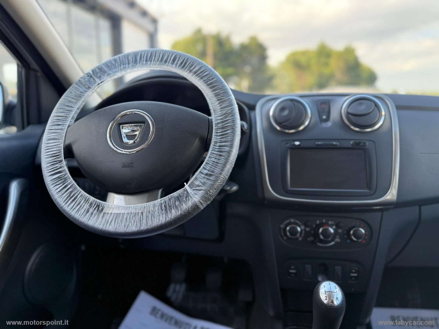 Sandero 1.5 dCi 8V 75 CV Lauréate - immagine 5